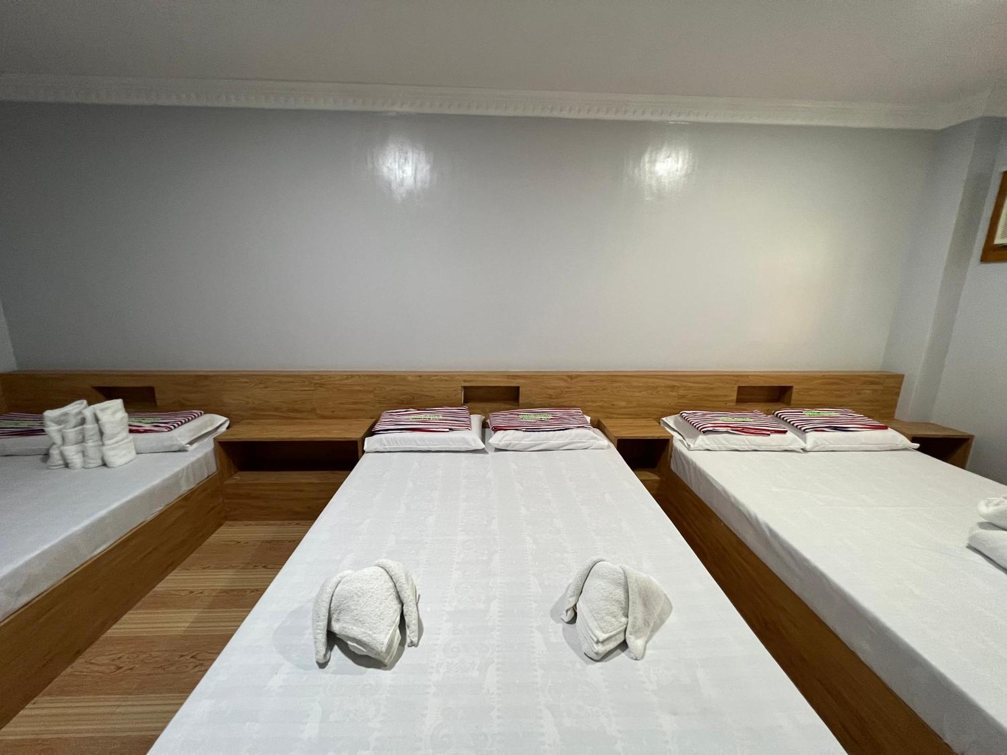 Ging-Ging Tourist Inn Badian Buitenkant foto