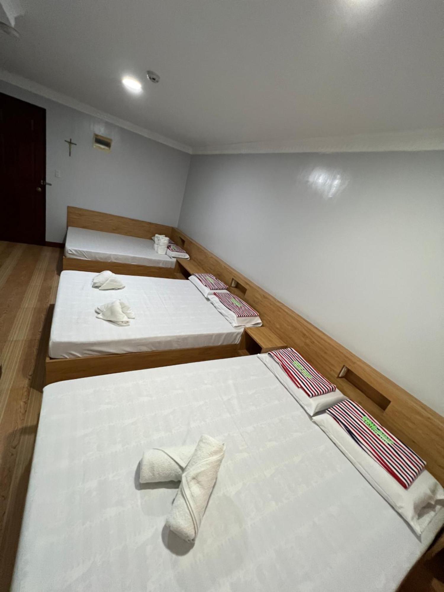 Ging-Ging Tourist Inn Badian Buitenkant foto
