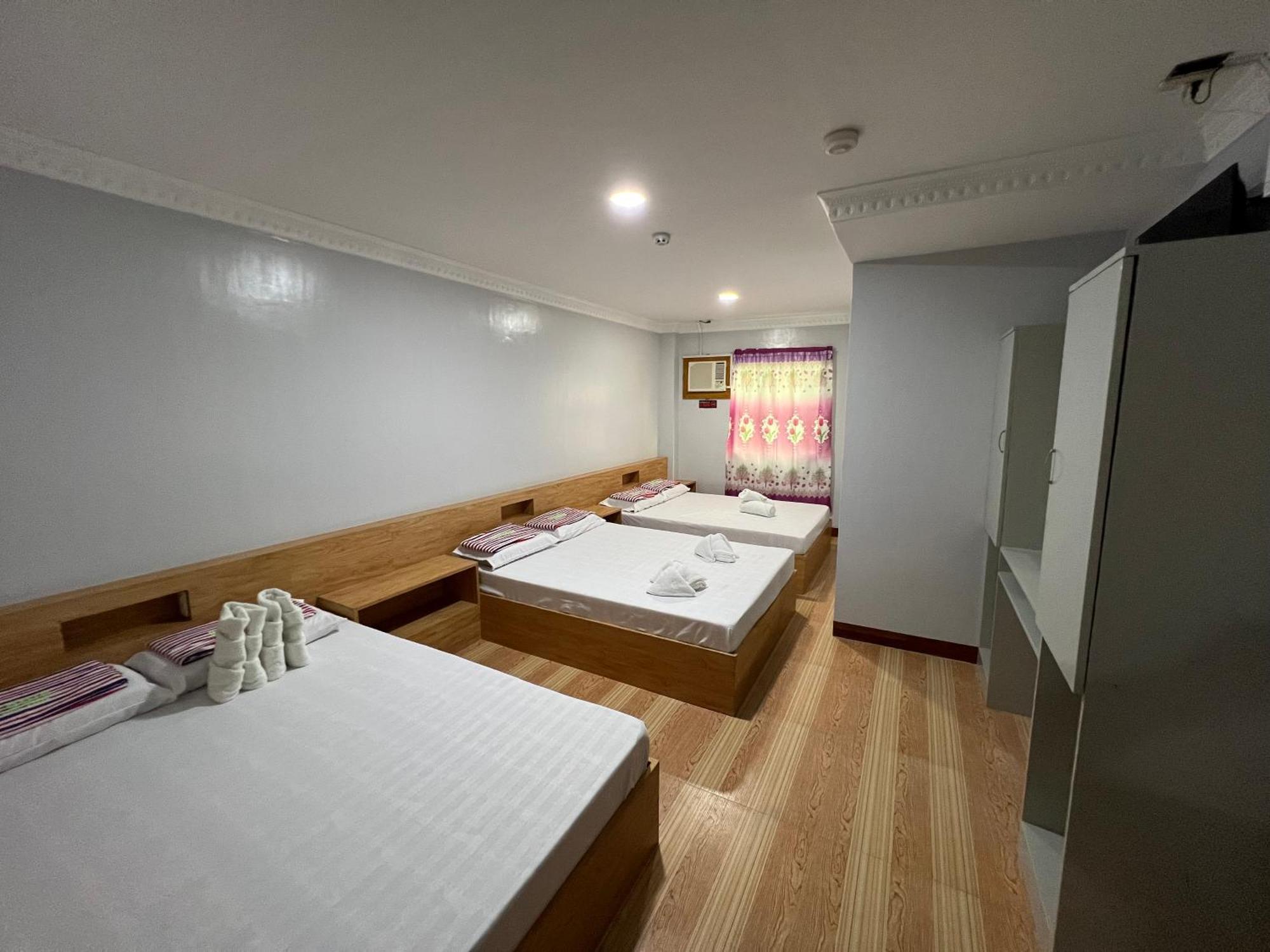 Ging-Ging Tourist Inn Badian Buitenkant foto