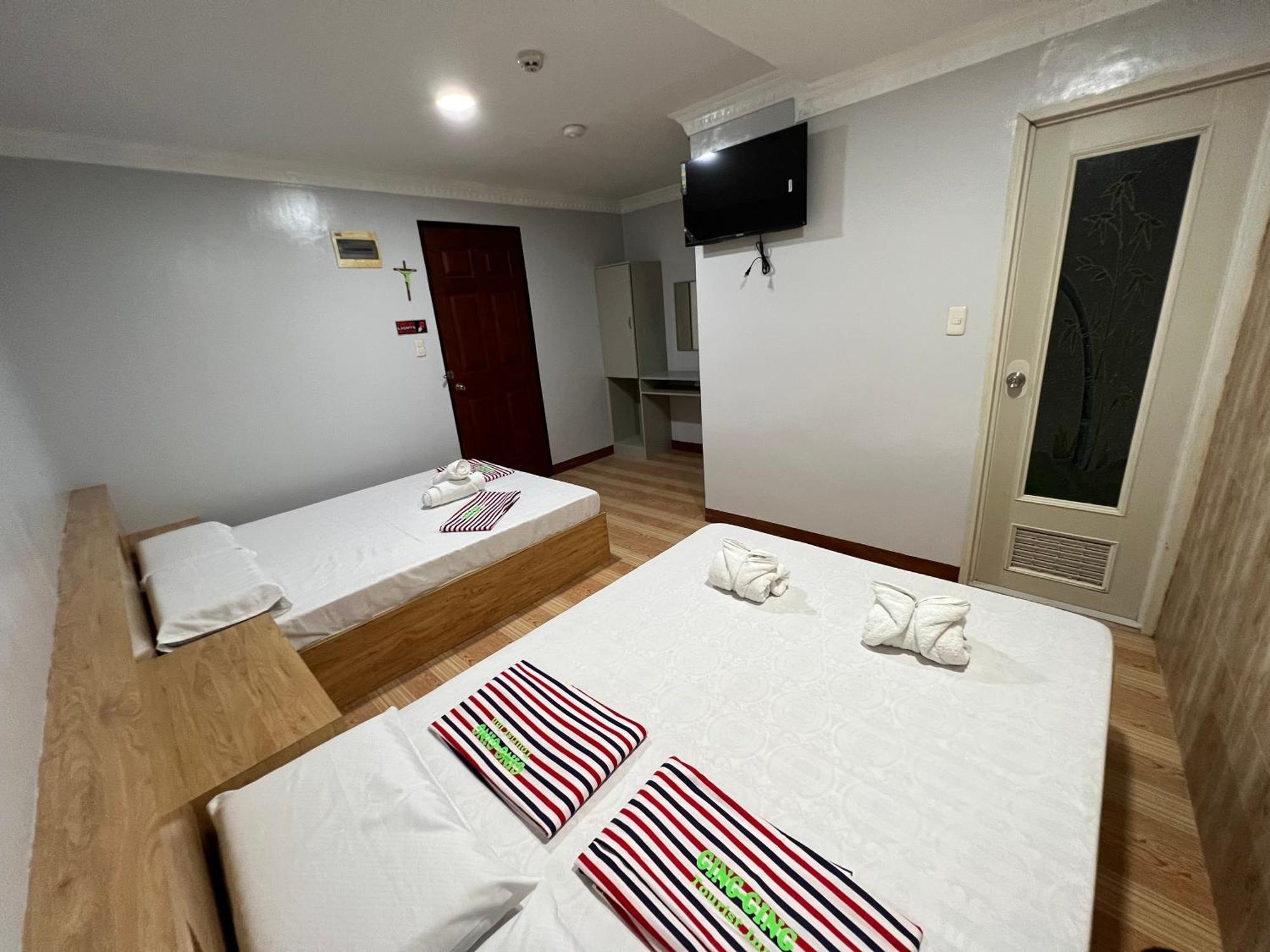 Ging-Ging Tourist Inn Badian Buitenkant foto