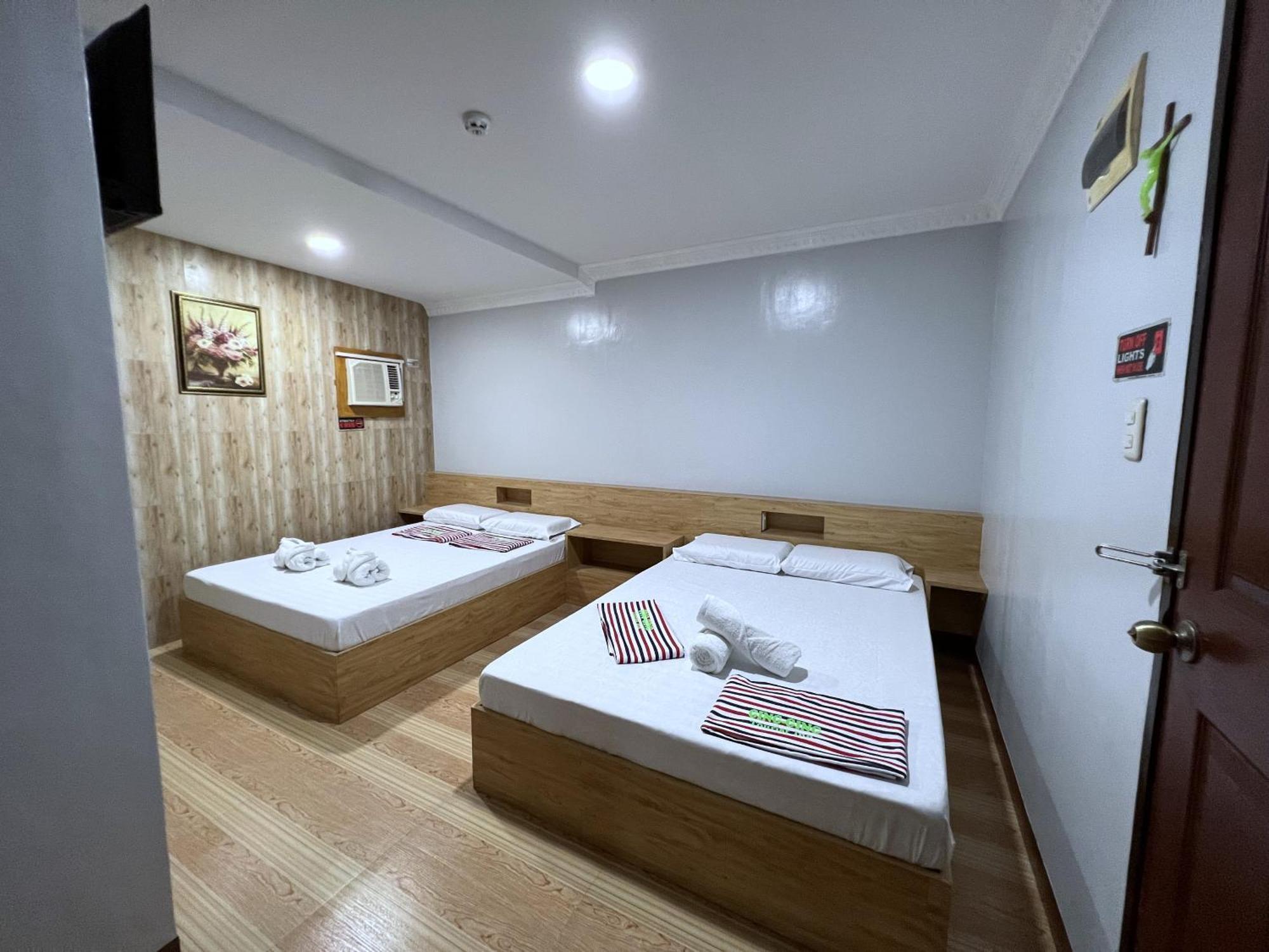 Ging-Ging Tourist Inn Badian Buitenkant foto